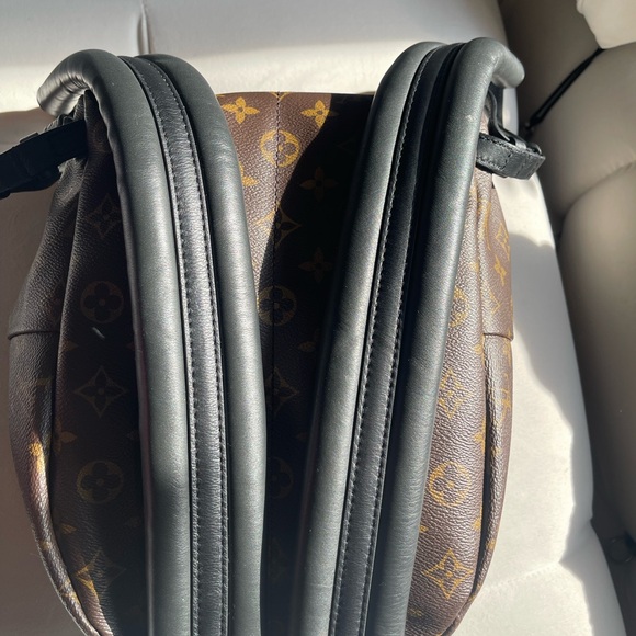 Louis Vuitton Monogram Backpack - Picture 3 of 5